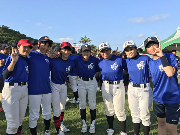 交流を深めた女子参加の選手達